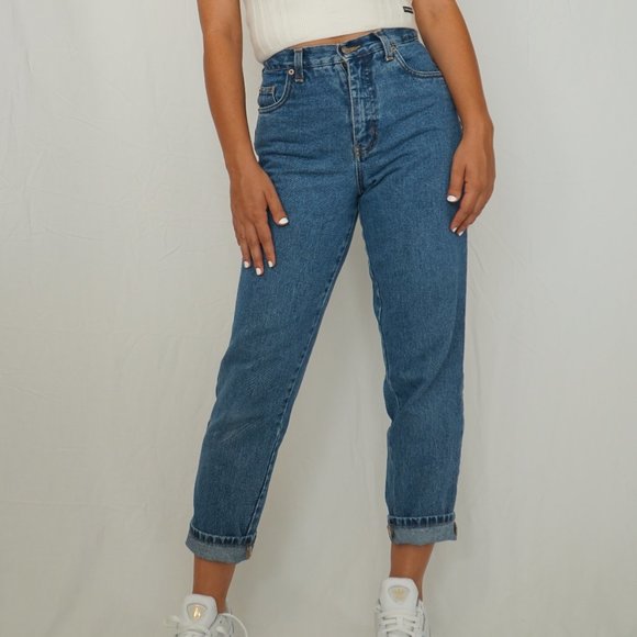 90's Vintage High Waisted Wedgie Jeans - Picture 2 of 6